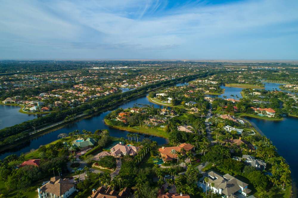 aerial view of homes in weston florida